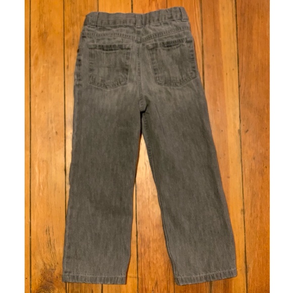 Kids gray jeans size 5t - Picture 2 of 3